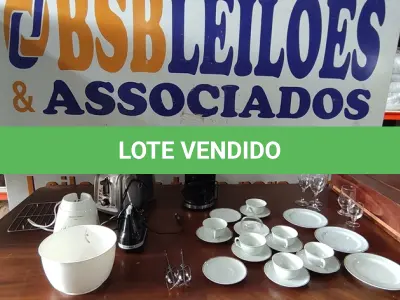 LOTE 196 - 01 LOTE COM TORRADEIRA, CAFETEIRA, TAÇAS E PIREX. (NO ESTADO EM QUE SE ENCONTRA. SUJEITO A AVARIAS OCULTAS/VISÍVEIS.)