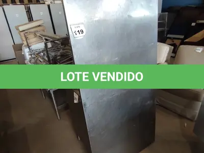 LOTE 119 - 01 TAMPO PARA BANCADA EM INOX SEM OS PÉS. (NO ESTADO EM QUE SE ENCONTRA. SUJEITO A AVARIAS OCULTAS/VISÍVEIS.)
