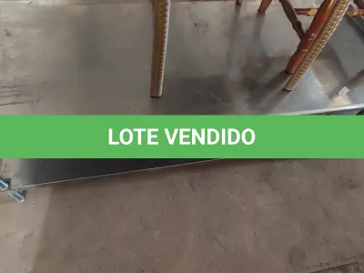 LOTE 127 - 01 BANCADA EM INOX. (NO ESTADO EM QUE SE ENCONTRA. SUJEITO A AVARIAS OCULTAS/VISÍVEIS.)
