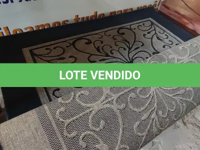 LOTE 167 - 01 RUG (TAPETE) PRETO. (NO ESTADO EM QUE SE ENCONTRA. SUJEITO A AVARIAS OCULTAS/VISÍVEIS.)