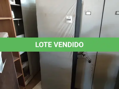 LOTE 098 - 01 BASE DE COLCHÃO DE SOLTEIRO. (NO ESTADO EM QUE SE ENCONTRA. SUJEITO A AVARIAS OCULTAS/VISÍVEIS.)