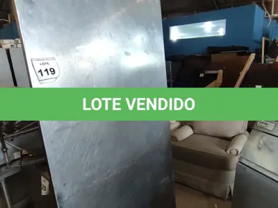 LOTE 119 - 01 TAMPO PARA BANCADA EM INOX SEM OS PÉS. (NO ESTADO EM QUE SE ENCONTRA. SUJEITO A AVARIAS OCULTAS/VISÍVEIS.)