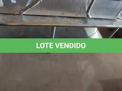 LOTE 330 - 01 BANCADA EM INOX. (NO ESTADO EM QUE SE ENCONTRA. SUJEITO A AVARIAS OCULTAS/VISÍVEIS.)