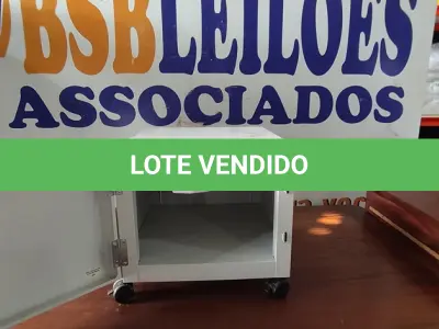 LOTE 226 - 01 ARMÁRIO DE FERRO PEQUENO. (NO ESTADO EM QUE SE ENCONTRA. SUJEITO A AVARIAS OCULTAS/VISÍVEIS.)