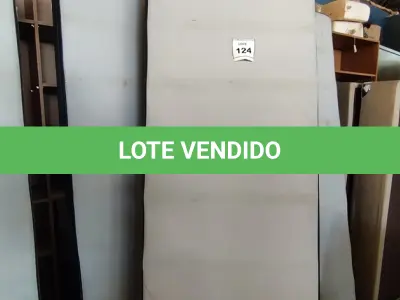 LOTE 124 - 02 BASES DE CAMA BOX CASAL. (NO ESTADO EM QUE SE ENCONTRA. SUJEITO A AVARIAS OCULTAS/VISÍVEIS.) 