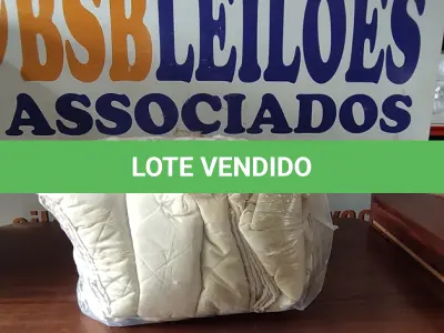LOTE 224 - 05 COLCHAS DE CAMA DE CASAL. (NO ESTADO EM QUE SE ENCONTRA. SUJEITO A AVARIAS OCULTAS/VISÍVEIS.)