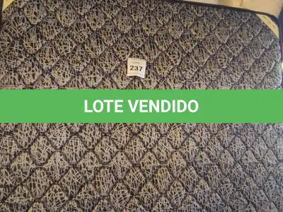 LOTE 237 - 01 COLCHÃO CASAL. (NO ESTADO EM QUE SE ENCONTRA. SUJEITO A AVARIAS OCULTAS/VISÍVEIS.) AU1901P