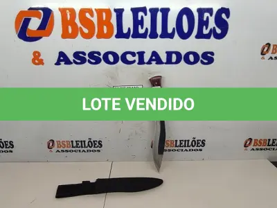 LOTE 265 - 01 FACA IMPORTADA AÇO INOXIDÁVEL CABO EM MADEIRA COM DETALHE DE ESCORPIÃO NA GUARDA FULL TANG BAINHA DE NYLON TAMANHO TOTAL 32CM PESO 390G JÁ AFIADA   (NOVO) (NO ESTADO) ATENÇÃO! FAZER A VISITAÇÃO ANTES DE ARREMATAR, NÃO SABEMOS SE FUNCIONA. LEILÃO NÃO TEM GARANTIA E NEM DEVOLUÇÃO, SUJEITO A POSSÍVEIS AVARIAS VISÍVEIS/OCULTAS E/OU AUSÊNCIA DE COMPONENTES.