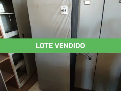LOTE 098 - 01 BASE DE COLCHÃO DE SOLTEIRO. (NO ESTADO EM QUE SE ENCONTRA. SUJEITO A AVARIAS OCULTAS/VISÍVEIS.)