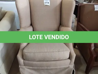 LOTE 114 - 01 POLTRONA.  NO ESTADO EM QUE SE ENCONTRA. SUJEITO A AVARIAS OCULTAS/VISÍVEIS.) BH1450M