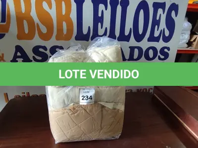 LOTE 234 - 01 LOTE COM COLCHAS DE CAMA DIVERSAS. (NO ESTADO EM QUE SE ENCONTRA. SUJEITO A AVARIAS OCULTAS/VISÍVEIS.)