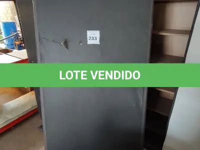 LOTE 233 - 01 BASE DE CAMA BOX SOLTEIRO. (NO ESTADO EM QUE SE ENCONTRA. SUJEITO A AVARIAS OCULTAS/VISÍVEIS.)