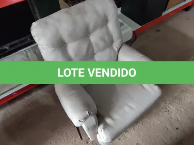 LOTE 199 - 01 RECLINER. (NO ESTADO EM QUE SE ENCONTRA. SUJEITO A AVARIAS OCULTAS/VISÍVEIS.) AV9500F