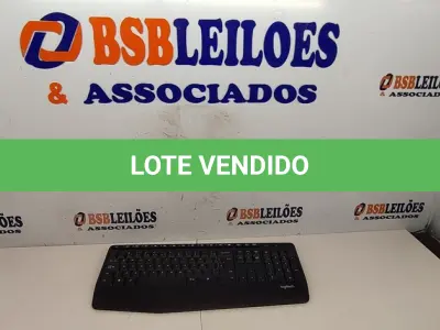 LOTE 311 - 01 TECLADO PARA COMPUTADORE. (NO ESTADO EM QUE SE ENCONTRA. SUJEITO A AVARIAS OCULTAS/VISÍVEIS.)