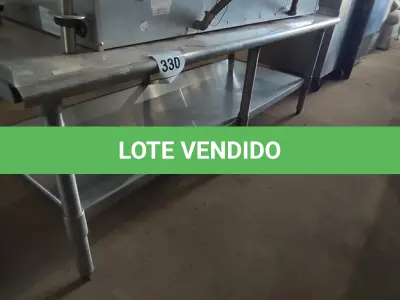 LOTE 330 - 01 BANCADA EM INOX. (NO ESTADO EM QUE SE ENCONTRA. SUJEITO A AVARIAS OCULTAS/VISÍVEIS.)