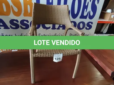 LOTE 128 - 01 CADEIRA DE JARDIM. (NO ESTADO EM QUE SE ENCONTRA. SUJEITO A AVARIAS OCULTAS/VISÍVEIS.) BH1539M