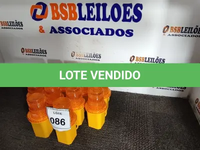 LOTE 086 - 10 SINALIZADORES SOLAR LIGHT GREN POWER. (NO ESTADO EM QUE SE ENCONTRA. SUJEITO A AVARIAS OCULTAS/VISÍVEIS.)