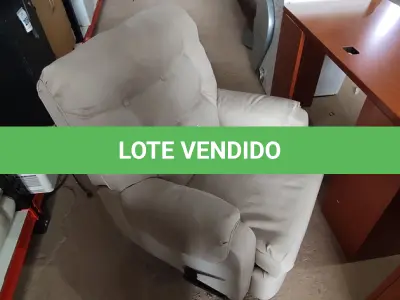 LOTE 199 - 01 RECLINER. (NO ESTADO EM QUE SE ENCONTRA. SUJEITO A AVARIAS OCULTAS/VISÍVEIS.) AV9500F