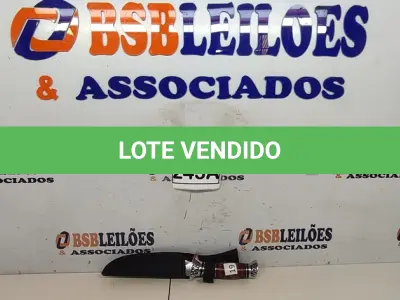 LOTE 245 - 01 FACA IMPORTADA AÇO INOXIDÁVEL CABO EM MADEIRA COM GUARDA E POMO EM ALUMÍNIO FULL TANG BAINHA DE NYLON TAMANHO TOTAL 30CM PESO 265G JÁ AFIADA   (NOVO) (NO ESTADO) ATENÇÃO! FAZER A VISITAÇÃO ANTES DE ARREMATAR, NÃO SABEMOS SE FUNCIONA. LEILÃO NÃO TEM GARANTIA E NEM DEVOLUÇÃO, SUJEITO A POSSÍVEIS AVARIAS VISÍVEIS/OCULTAS E/OU AUSÊNCIA DE COMPONENTES.