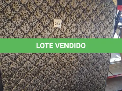 LOTE 237 - 01 COLCHÃO CASAL. (NO ESTADO EM QUE SE ENCONTRA. SUJEITO A AVARIAS OCULTAS/VISÍVEIS.) AU1901P