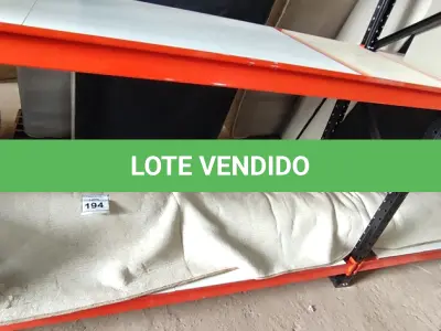 LOTE 194 - 01 RUG (TAPETE). (NO ESTADO EM QUE SE ENCONTRA. SUJEITO A AVARIAS OCULTAS/VISÍVEIS.) AV9542R