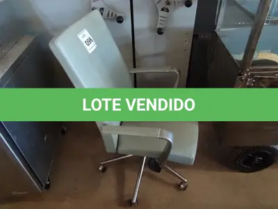 LOTE 096 - 01 CADEIRA PARA ESCRITÓRIO GIRATÓRIA. (NO ESTADO EM QUE SE ENCONTRA. SUJEITO A AVARIAS OCULTAS/VISÍVEIS.)