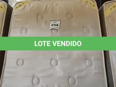 LOTE 244 - 01 COLCHÃO DE SOLTEIRO COM BASE (MATRESS TWIN). (NO ESTADO EM QUE SE ENCONTRA. SUJEITO A AVARIAS OCULTAS/VISÍVEIS.) BJ7461F
