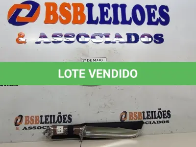 LOTE 070 - 01 FACA IMPORTADA AÇO INOXIDÁVEL CABO EM MADEIRA COM POMO CABEÇA DE ONÇA FULL TANG BAINHA DE NYLON TAMANHO TOTAL 34CM PESO 342G JÁ AFIADA  (NOVO) (NO ESTADO) ATENÇÃO! FAZER A VISITAÇÃO ANTES DE ARREMATAR, NÃO SABEMOS SE FUNCIONA. LEILÃO NÃO TEM GARANTIA E NEM DEVOLUÇÃO, SUJEITO A POSSÍVEIS AVARIAS VISÍVEIS/OCULTAS E/OU AUSÊNCIA DE COMPONENTES.     