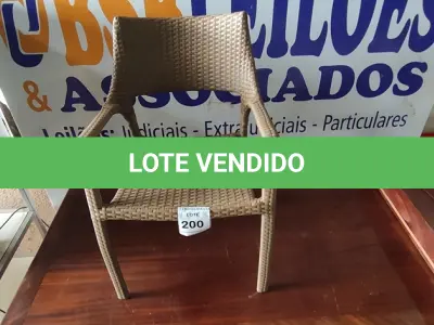 LOTE 200 - 01 CADEIRA DE JARDIM. (NO ESTADO EM QUE SE ENCONTRA. SUJEITO A AVARIAS OCULTAS/VISÍVEIS.) BH1539P