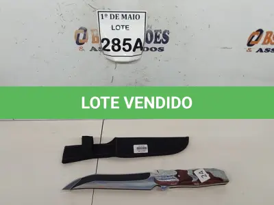 LOTE 285 - 01 FACA IMPORTADA AÇO INOXIDÁVEL CABO EM MADEIRA FULL TANG BAINHA DE NYLON TAMANHO TOTAL 33CM PESO 323G JÁ AFIADA  