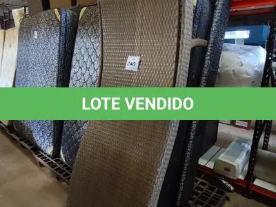 LOTE 240 - 01 CADEIRA DE JARDIM (ESPREGUIÇADEIRA). (NO ESTADO EM QUE SE ENCONTRA. SUJEITO A AVARIAS OCULTAS/VISÍVEIS.) BH1525T