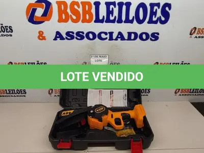 LOTE 055 - 01 MINI MOTO SERRA PORTÁTIL 48V 6 POLEGADAS DE LÂMINA COM MALETA CARREGADOR E CHAVE FENDA  (NOVO) (NO ESTADO) ATENÇÃO! FAZER A VISITAÇÃO ANTES DE ARREMATAR, NÃO SABEMOS SE FUNCIONA. LEILÃO NÃO TEM GARANTIA E NEM DEVOLUÇÃO, SUJEITO A POSSÍVEIS AVARIAS VISÍVEIS/OCULTAS E/OU AUSÊNCIA DE COMPONENTES.