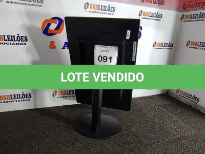 LOTE 091 - 01 MONITOR SAMSUNG. (NO ESTADO EM QUE SE ENCONTRA. SUJEITO A AVARIAS OCULTAS/VISÍVEIS.) AV9560B