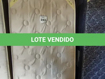 LOTE 243 - 01 COLCHÃO SOLTEIRO COM BASE. (NO ESTADO EM QUE SE ENCONTRA. SUJEITO A AVARIAS OCULTAS/VISÍVEIS.) BJ6978C