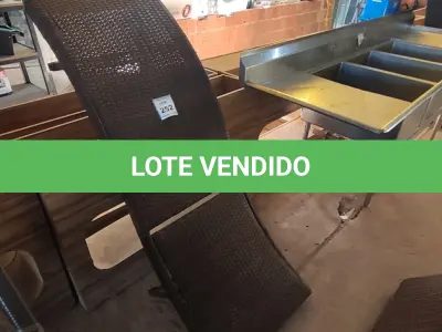 LOTE 252 - 01 CADEIRA DE JARDIM (ESPREGUIÇADEIRA). (NO ESTADO EM QUE SE ENCONTRA. SUJEITO A AVARIAS OCULTAS/VISÍVEIS.)  BH1589G