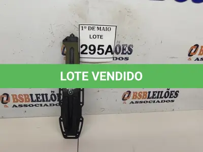 LOTE 295 - 01 FACA TÁTICA IMPORTADO AÇO INOXIDÁVEL CABO EM POLÍMERO    BAINHA EM POLÍMERO COM AMOLADOR E PEDERNEIRA TAMANHO TOTAL 26CM PESO 188G JÁ AFIADA  