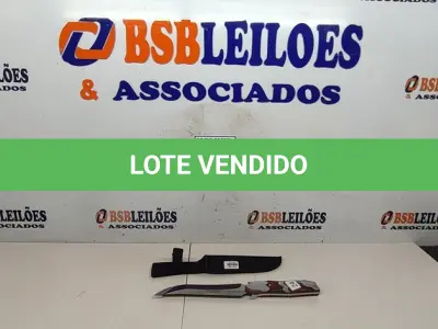 LOTE 285 - 01 FACA IMPORTADA AÇO INOXIDÁVEL CABO EM MADEIRA FULL TANG BAINHA DE NYLON TAMANHO TOTAL 33CM PESO 323G JÁ AFIADA  