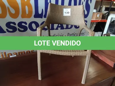 LOTE 139 - 01 CADEIRA DE JARDIM. (NO ESTADO EM QUE SE ENCONTRA. SUJEITO A AVARIAS OCULTAS/VISÍVEIS.)  BH1539U