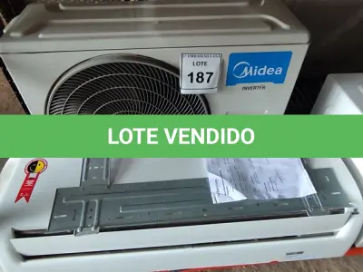 LOTE 187 - 01 AR CONDICIONADO SPRINGER MIDEA INVERTER 18.000BTUS COM CONTROLE. (NO ESTADO EM QUE SE ENCONTRA. SUJEITO A AVARIAS OCULTAS/VISÍVEIS.) BF8547A