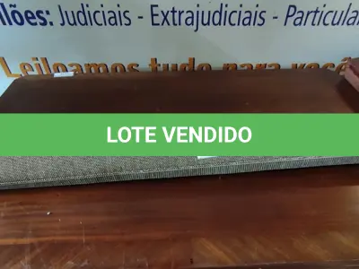 LOTE 167 - 01 RUG (TAPETE) PRETO. (NO ESTADO EM QUE SE ENCONTRA. SUJEITO A AVARIAS OCULTAS/VISÍVEIS.)