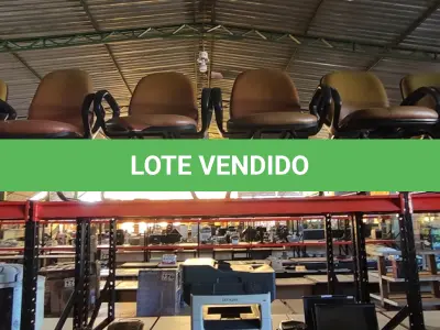 LOTE 102 - 06 CADEIRAS PARA ESCRITÓRIO PÉS FIXOS. (NO ESTADO) ATENÇÃO! FAZER A VISITAÇÃO ANTES DE ARREMATAR, NÃO SABEMOS SE FUNCIONA, LEILÃO NÃO TEM GARANTIA E NEM DEVOLUÇÃO, SUJEITO A POSSÍVEIS AVARIAS VISÍVEIS/OCULTAS E/OU AUSÊNCIA DE COMPONENTES.