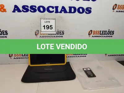 LOTE 195 - 01 TABLET SEM FONTE COM CASE MARCA POSITIVO. (NO ESTADO) ATENÇÃO! FAZER A VISITAÇÃO ANTES DE ARREMATAR, NÃO SABEMOS SE FUNCIONA, LEILÃO NÃO TEM GARANTIA E NEM DEVOLUÇÃO, SUJEITO A POSSÍVEIS AVARIAS VISÍVEIS/OCULTAS E/OU AUSÊNCIA DE COMPONENTES.