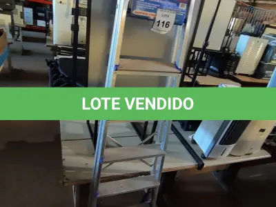 LOTE 116 - 01 ESCADA DE ALUMÍNIO. (NO ESTADO) ATENÇÃO! FAZER A VISITAÇÃO ANTES DE ARREMATAR, NÃO SABEMOS SE FUNCIONA, LEILÃO NÃO TEM GARANTIA E NEM DEVOLUÇÃO, SUJEITO A POSSÍVEIS AVARIAS VISÍVEIS/OCULTAS E/OU AUSÊNCIA DE COMPONENTES.