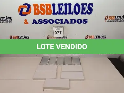 LOTE 077 - 05 BATERIAS METÁLICAS. (NO ESTADO) ATENÇÃO! FAZER A VISITAÇÃO ANTES DE ARREMATAR, NÃO SABEMOS SE FUNCIONA, LEILÃO NÃO TEM GARANTIA E NEM DEVOLUÇÃO, SUJEITO A POSSÍVEIS AVARIAS VISÍVEIS/OCULTAS E/OU AUSÊNCIA DE COMPONENTES.