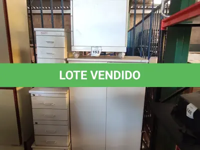 LOTE 153 - 03 GAVETEIROS DE ESCRITÓRIO E 01 ARMÁRIO. (NO ESTADO) ATENÇÃO! FAZER A VISITAÇÃO ANTES DE ARREMATAR, NÃO SABEMOS SE FUNCIONA, LEILÃO NÃO TEM GARANTIA E NEM DEVOLUÇÃO, SUJEITO A POSSÍVEIS AVARIAS VISÍVEIS/OCULTAS E/OU AUSÊNCIA DE COMPONENTES.