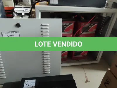 LOTE 251 - 01 NOBREAK MARCA SMS E UM BANCO DE BATERIAS COM 04 BATERIAS. (NO ESTADO) ATENÇÃO! FAZER A VISITAÇÃO ANTES DE ARREMATAR, NÃO SABEMOS SE FUNCIONA, LEILÃO NÃO TEM GARANTIA E NEM DEVOLUÇÃO, SUJEITO A POSSÍVEIS AVARIAS VISÍVEIS/OCULTAS E/OU AUSÊNCIA DE COMPONENTES.