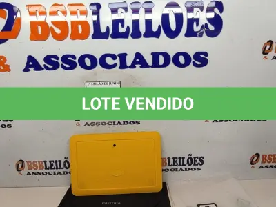 LOTE 195 - 01 TABLET SEM FONTE COM CASE MARCA POSITIVO. (NO ESTADO) ATENÇÃO! FAZER A VISITAÇÃO ANTES DE ARREMATAR, NÃO SABEMOS SE FUNCIONA, LEILÃO NÃO TEM GARANTIA E NEM DEVOLUÇÃO, SUJEITO A POSSÍVEIS AVARIAS VISÍVEIS/OCULTAS E/OU AUSÊNCIA DE COMPONENTES.