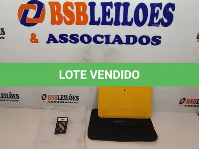 LOTE 165 - 01 TABLET SEM FONTE COM CASE MARCA POSITIVO. (NO ESTADO) ATENÇÃO! FAZER A VISITAÇÃO ANTES DE ARREMATAR, NÃO SABEMOS SE FUNCIONA, LEILÃO NÃO TEM GARANTIA E NEM DEVOLUÇÃO, SUJEITO A POSSÍVEIS AVARIAS VISÍVEIS/OCULTAS E/OU AUSÊNCIA DE COMPONENTES.