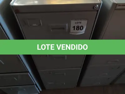 LOTE 180 - 01 ARQUIVO DE AÇO 04 GAVETAS. (NO ESTADO) ATENÇÃO! FAZER A VISITAÇÃO ANTES DE ARREMATAR, NÃO SABEMOS SE FUNCIONA, LEILÃO NÃO TEM GARANTIA E NEM DEVOLUÇÃO, SUJEITO A POSSÍVEIS AVARIAS VISÍVEIS/OCULTAS E/OU AUSÊNCIA DE COMPONENTES.