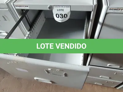 LOTE 030 - 01 ARQUIVO DE AÇO 04 GAVETAS. (NO ESTADO) ATENÇÃO! FAZER A VISITAÇÃO ANTES DE ARREMATAR, NÃO SABEMOS SE FUNCIONA, LEILÃO NÃO TEM GARANTIA E NEM DEVOLUÇÃO, SUJEITO A POSSÍVEIS AVARIAS VISÍVEIS/OCULTAS E/OU AUSÊNCIA DE COMPONENTES.